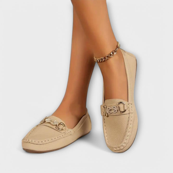 Cordula - Schwarze Loafer mit Spange
